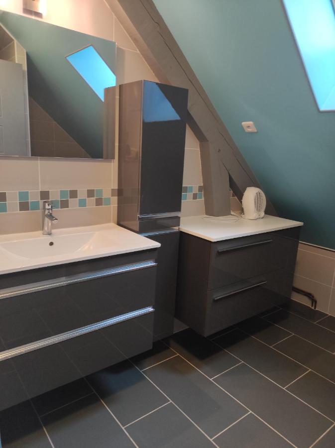 Agreable Et Spacieuse Chambre Familiale Sansac-de-Marmiesse Buitenkant foto
