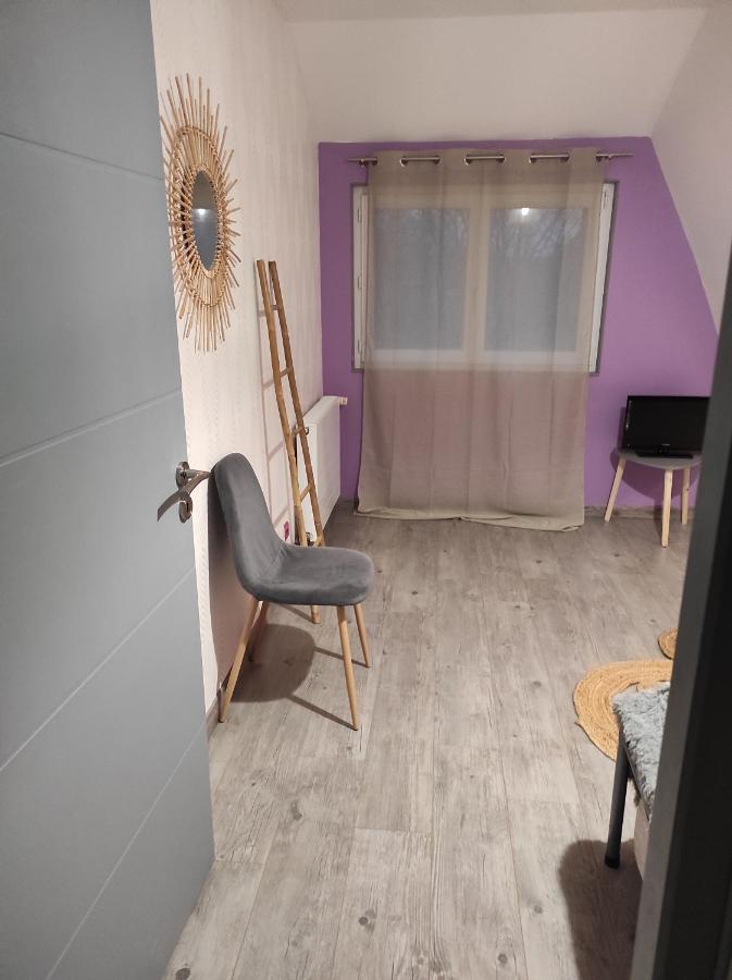 Agreable Et Spacieuse Chambre Familiale Sansac-de-Marmiesse Buitenkant foto