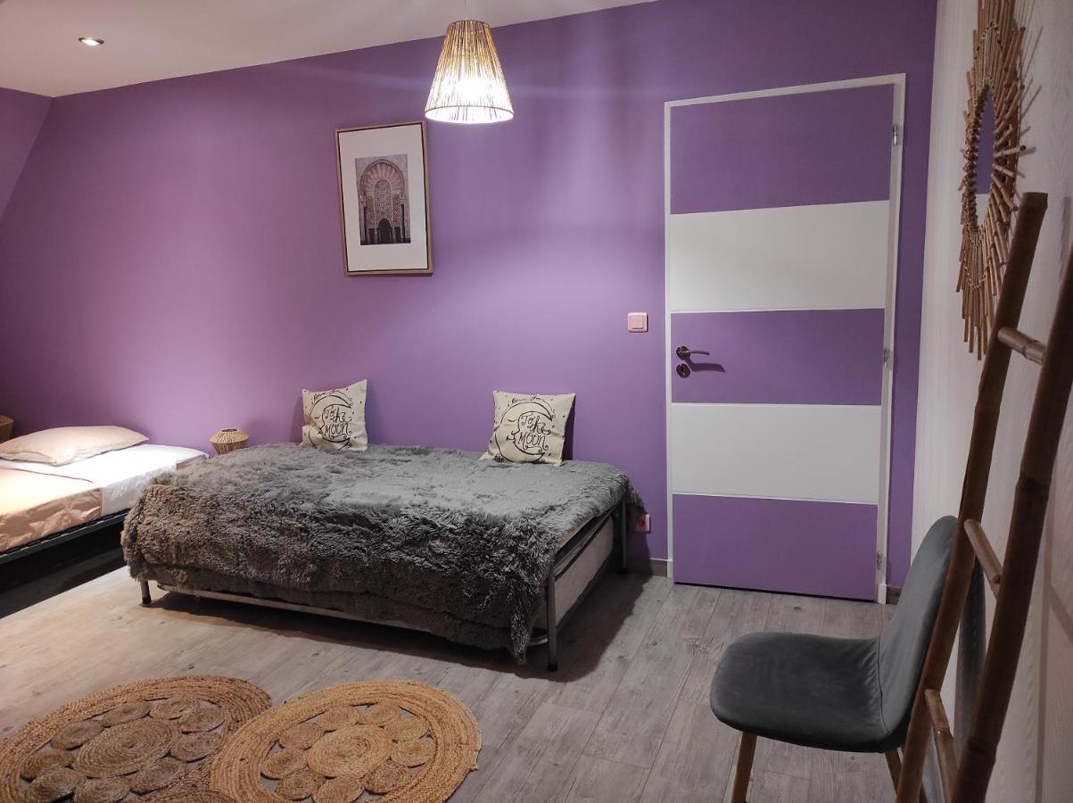 Agreable Et Spacieuse Chambre Familiale Sansac-de-Marmiesse Buitenkant foto