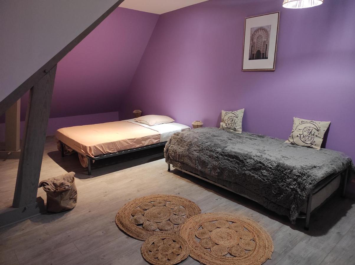 Agreable Et Spacieuse Chambre Familiale Sansac-de-Marmiesse Buitenkant foto